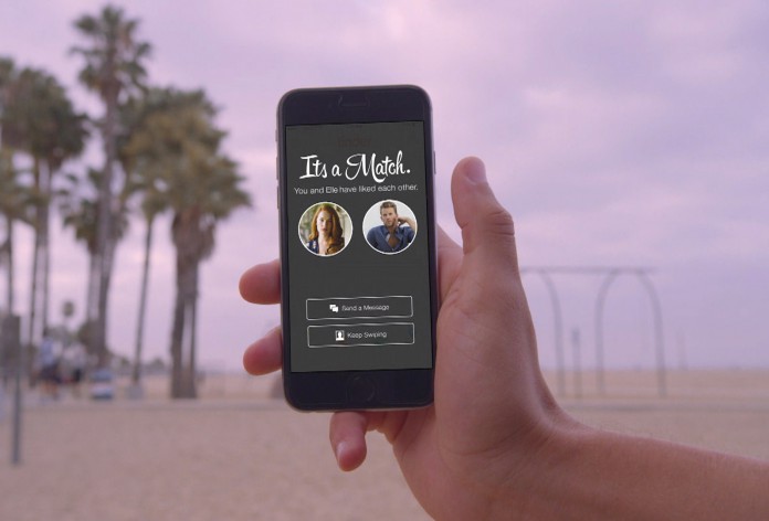 Que dire pour aux femmes sur Tinder pour retenir leur attention ?